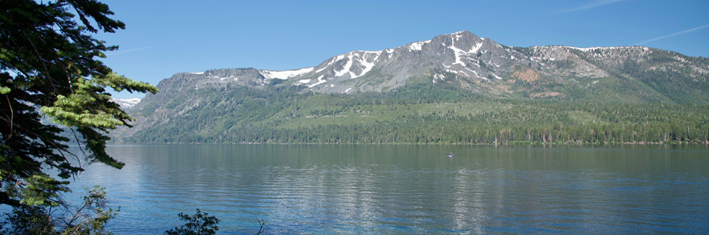 Scenic view of Fallen Leaf Lake